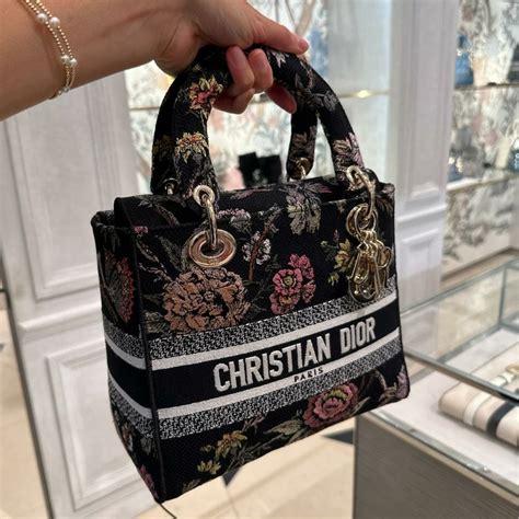 dior handbags 2019|cheapest Dior bag price.